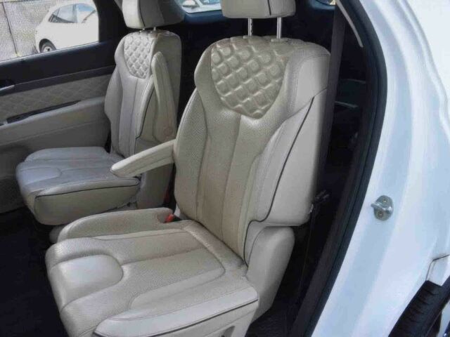 Білий Хендай Palisade, об'ємом двигуна 2 л та пробігом 12 тис. км за 16000 $, фото 12 на Automoto.ua