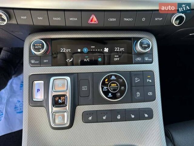 Белый Хендай Palisade, объемом двигателя 2.2 л и пробегом 90 тыс. км за 51500 $, фото 18 на Automoto.ua