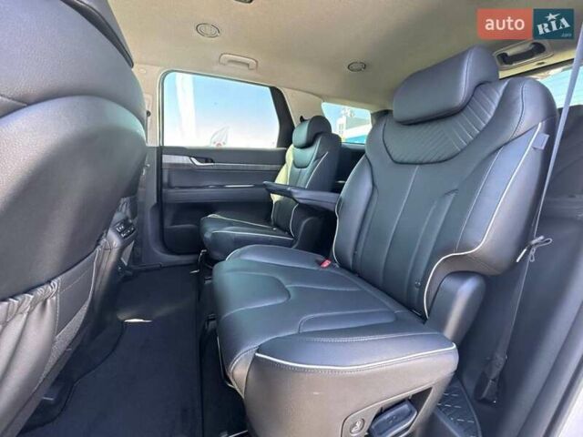 Белый Хендай Palisade, объемом двигателя 2.2 л и пробегом 90 тыс. км за 51500 $, фото 28 на Automoto.ua