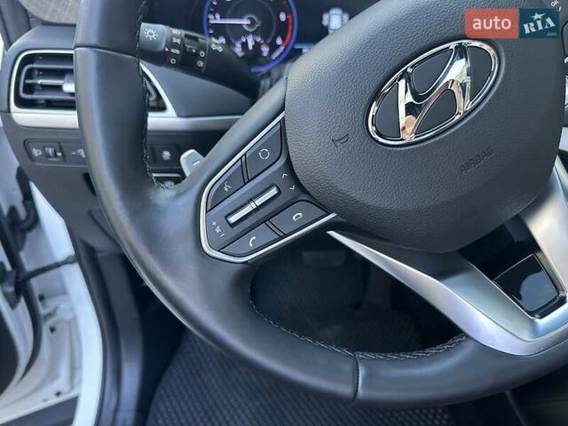 Белый Хендай Palisade, объемом двигателя 2.2 л и пробегом 58 тыс. км за 39000 $, фото 26 на Automoto.ua