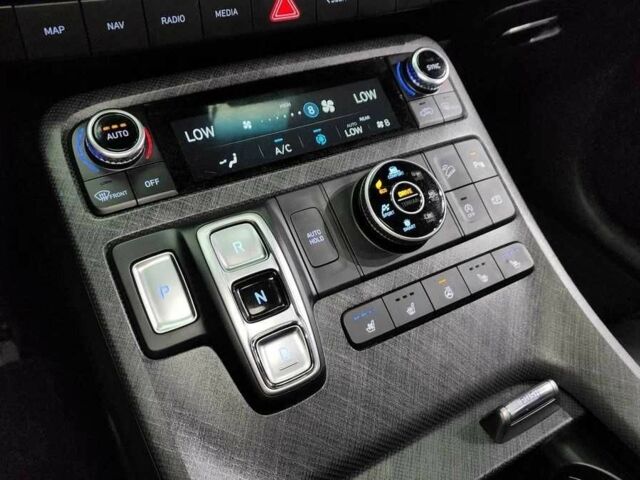 Белый Хендай Palisade, объемом двигателя 2.2 л и пробегом 26 тыс. км за 32000 $, фото 12 на Automoto.ua