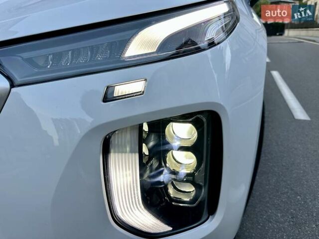 Белый Хендай Palisade, объемом двигателя 2.2 л и пробегом 58 тыс. км за 39000 $, фото 13 на Automoto.ua