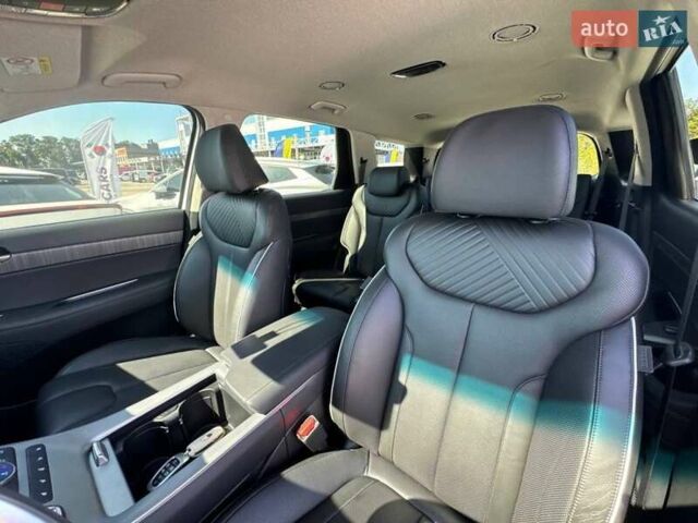 Белый Хендай Palisade, объемом двигателя 2.2 л и пробегом 90 тыс. км за 51500 $, фото 25 на Automoto.ua