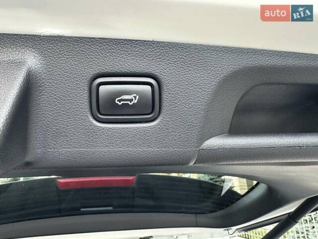 Белый Хендай Palisade, объемом двигателя 2.2 л и пробегом 58 тыс. км за 39000 $, фото 88 на Automoto.ua