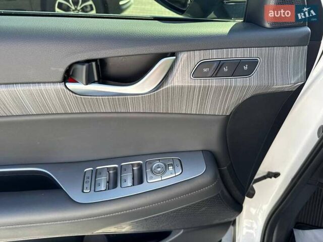 Белый Хендай Palisade, объемом двигателя 2.2 л и пробегом 90 тыс. км за 51500 $, фото 11 на Automoto.ua