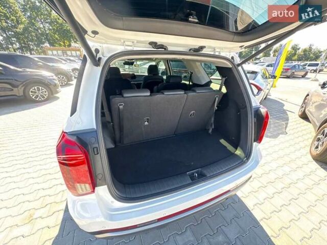Белый Хендай Palisade, объемом двигателя 2.2 л и пробегом 90 тыс. км за 51500 $, фото 8 на Automoto.ua