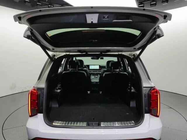 Белый Хендай Palisade, объемом двигателя 2.2 л и пробегом 26 тыс. км за 32000 $, фото 17 на Automoto.ua