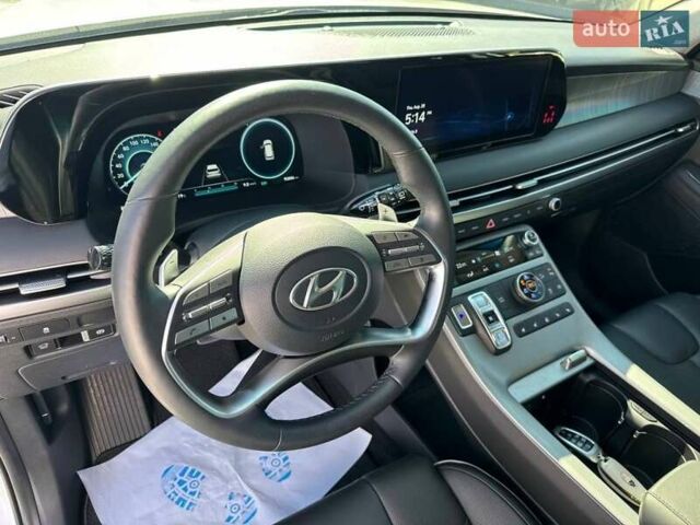Белый Хендай Palisade, объемом двигателя 2.2 л и пробегом 90 тыс. км за 51500 $, фото 13 на Automoto.ua