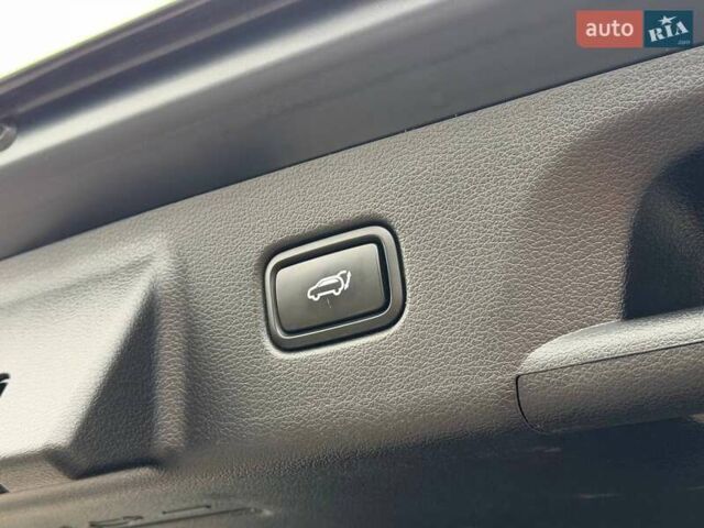 Черный Хендай Palisade, объемом двигателя 3.78 л и пробегом 121 тыс. км за 26900 $, фото 34 на Automoto.ua