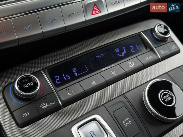 Черный Хендай Palisade, объемом двигателя 3.78 л и пробегом 121 тыс. км за 26900 $, фото 73 на Automoto.ua