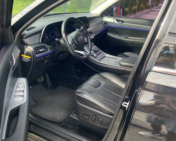 Черный Хендай Palisade, объемом двигателя 2.2 л и пробегом 125 тыс. км за 37900 $, фото 12 на Automoto.ua