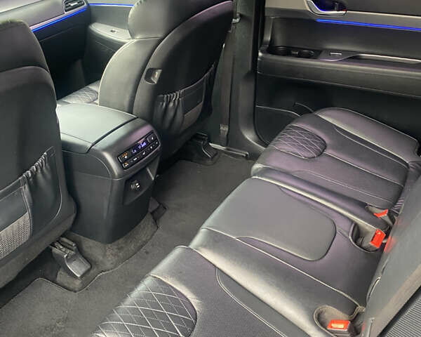 Черный Хендай Palisade, объемом двигателя 2.2 л и пробегом 125 тыс. км за 37900 $, фото 14 на Automoto.ua