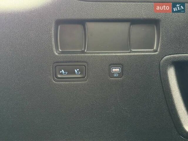 Черный Хендай Palisade, объемом двигателя 3.78 л и пробегом 121 тыс. км за 26900 $, фото 54 на Automoto.ua