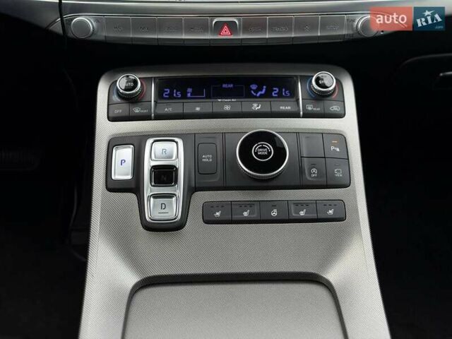 Черный Хендай Palisade, объемом двигателя 3.78 л и пробегом 121 тыс. км за 26900 $, фото 61 на Automoto.ua