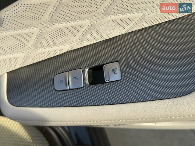 Черный Хендай Palisade, объемом двигателя 3.78 л и пробегом 66 тыс. км за 34000 $, фото 16 на Automoto.ua