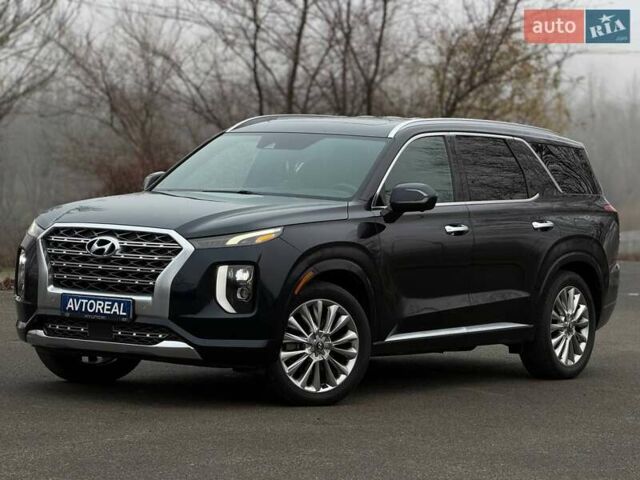 Черный Хендай Palisade, объемом двигателя 3.78 л и пробегом 121 тыс. км за 26900 $, фото 1 на Automoto.ua