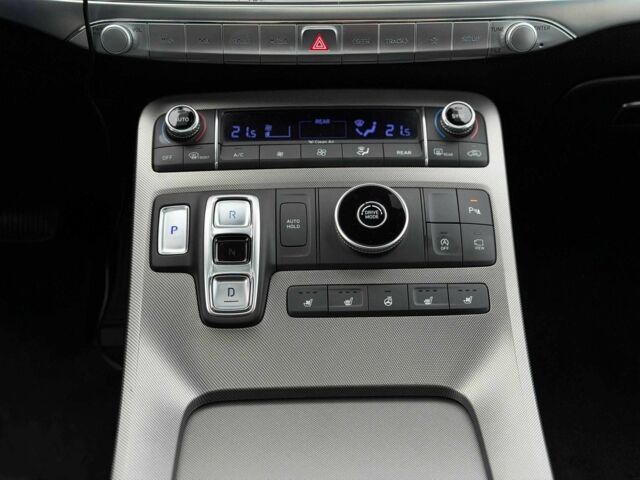 Черный Хендай Palisade, объемом двигателя 3.8 л и пробегом 121 тыс. км за 26900 $, фото 20 на Automoto.ua