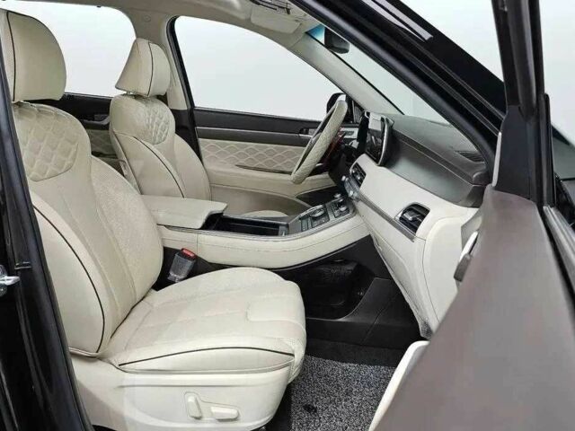 Черный Хендай Palisade, объемом двигателя 2.2 л и пробегом 45 тыс. км за 23000 $, фото 5 на Automoto.ua