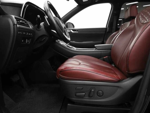 Чорний Хендай Palisade, об'ємом двигуна 2.2 л та пробігом 150 тис. км за 21957 $, фото 5 на Automoto.ua