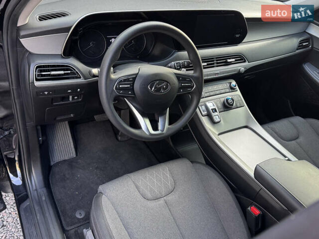 Черный Хендай Palisade, объемом двигателя 3.78 л и пробегом 144 тыс. км за 26700 $, фото 8 на Automoto.ua