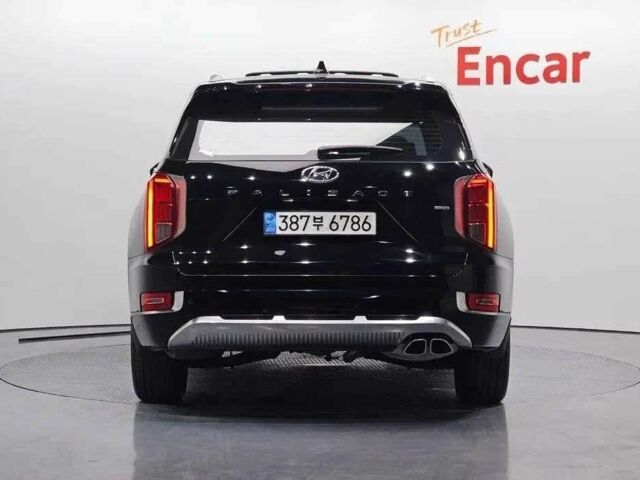 Черный Хендай Palisade, объемом двигателя 2.2 л и пробегом 45 тыс. км за 23000 $, фото 3 на Automoto.ua