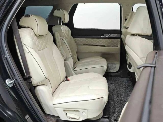 Черный Хендай Palisade, объемом двигателя 2.2 л и пробегом 45 тыс. км за 23000 $, фото 7 на Automoto.ua