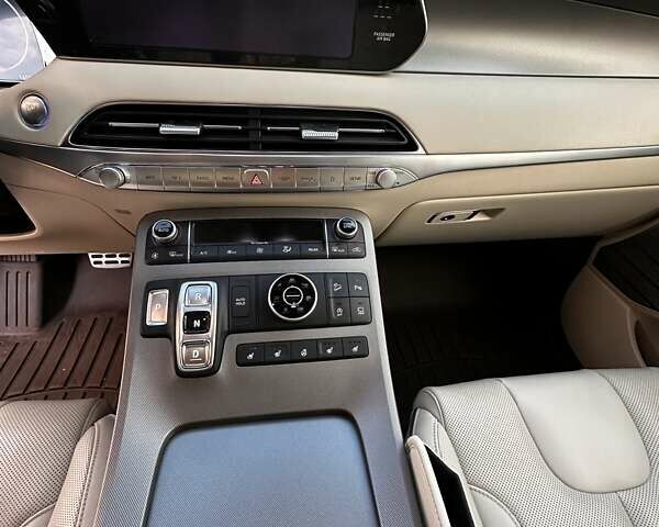 Черный Хендай Palisade, объемом двигателя 2.2 л и пробегом 25 тыс. км за 60014 $, фото 20 на Automoto.ua