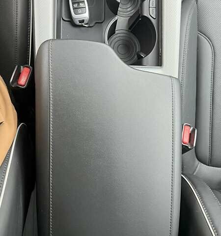 Черный Хендай Palisade, объемом двигателя 3.78 л и пробегом 13 тыс. км за 69500 $, фото 96 на Automoto.ua