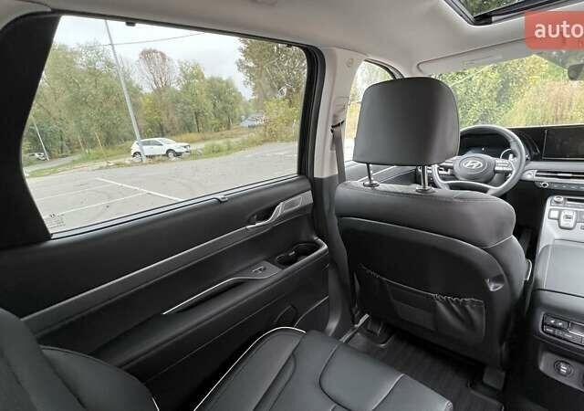 Черный Хендай Palisade, объемом двигателя 3.78 л и пробегом 13 тыс. км за 69500 $, фото 52 на Automoto.ua