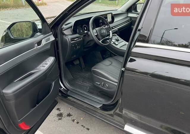 Черный Хендай Palisade, объемом двигателя 3.78 л и пробегом 13 тыс. км за 69500 $, фото 20 на Automoto.ua