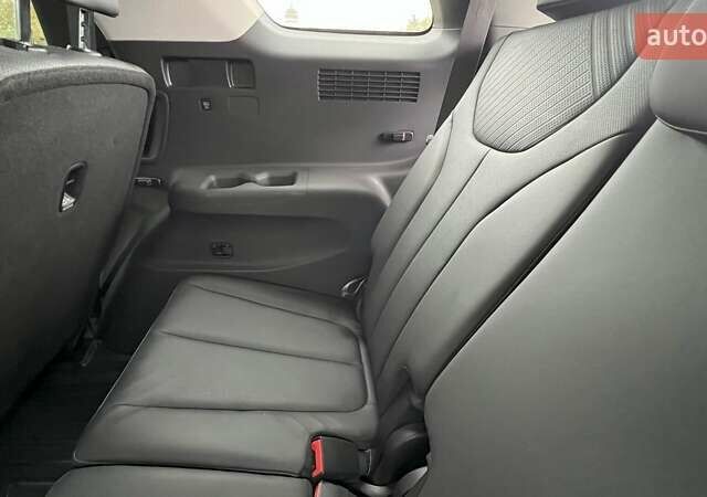 Черный Хендай Palisade, объемом двигателя 3.78 л и пробегом 13 тыс. км за 69500 $, фото 88 на Automoto.ua