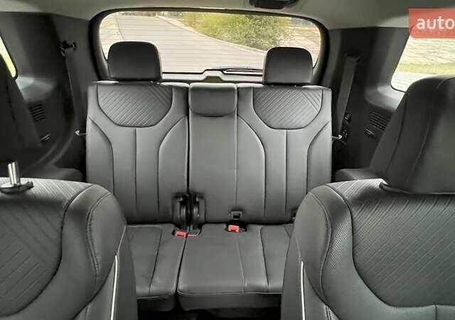 Черный Хендай Palisade, объемом двигателя 3.78 л и пробегом 13 тыс. км за 69500 $, фото 76 на Automoto.ua