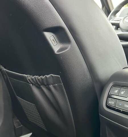 Черный Хендай Palisade, объемом двигателя 3.78 л и пробегом 13 тыс. км за 69500 $, фото 53 на Automoto.ua