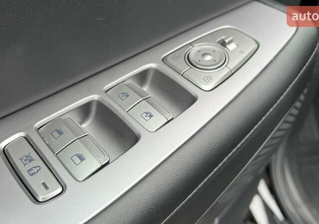 Черный Хендай Palisade, объемом двигателя 3.78 л и пробегом 13 тыс. км за 69500 $, фото 43 на Automoto.ua