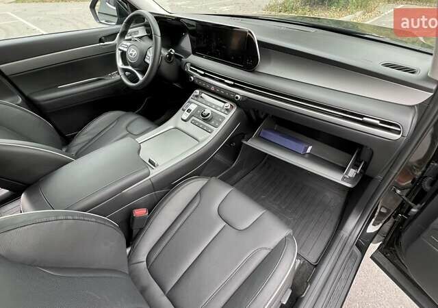 Черный Хендай Palisade, объемом двигателя 3.78 л и пробегом 13 тыс. км за 69500 $, фото 29 на Automoto.ua