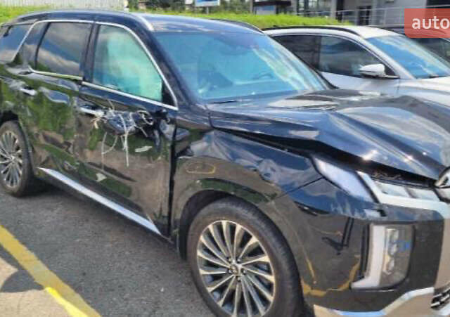 Черный Хендай Palisade, объемом двигателя 3.78 л и пробегом 15 тыс. км за 25000 $, фото 4 на Automoto.ua