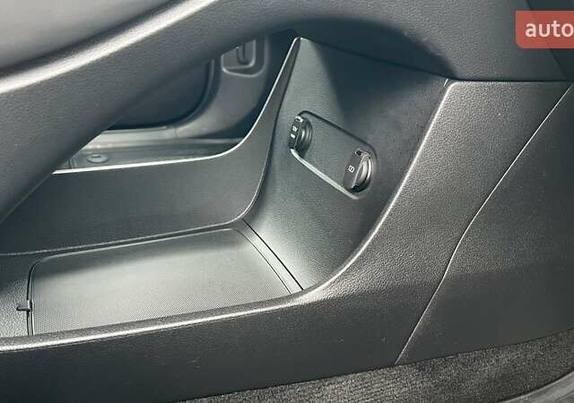 Черный Хендай Palisade, объемом двигателя 3.78 л и пробегом 13 тыс. км за 69500 $, фото 75 на Automoto.ua