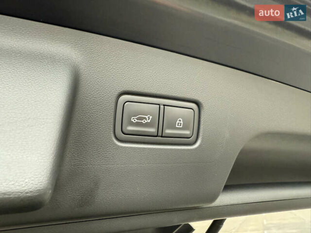 Чорний Хендай Palisade, об'ємом двигуна 2.5 л та пробігом 3 тис. км за 76000 $, фото 8 на Automoto.ua