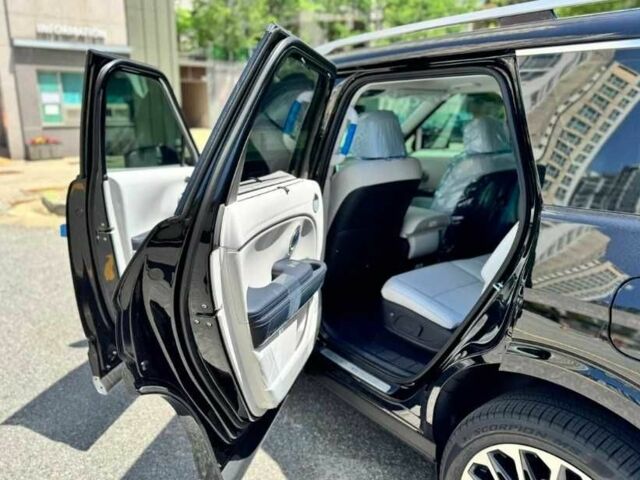 Черный Хендай Palisade, объемом двигателя 2.5 л и пробегом 1 тыс. км за 46300 $, фото 11 на Automoto.ua