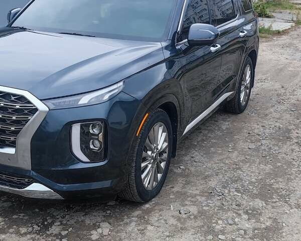 Серый Хендай Palisade, объемом двигателя 3.78 л и пробегом 72 тыс. км за 42000 $, фото 3 на Automoto.ua