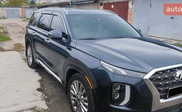 Серый Хендай Palisade, объемом двигателя 3.78 л и пробегом 72 тыс. км за 42000 $, фото 4 на Automoto.ua