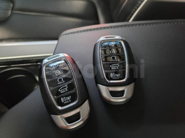 Серый Хендай Palisade, объемом двигателя 0 л и пробегом 38 тыс. км за 26700 $, фото 18 на Automoto.ua