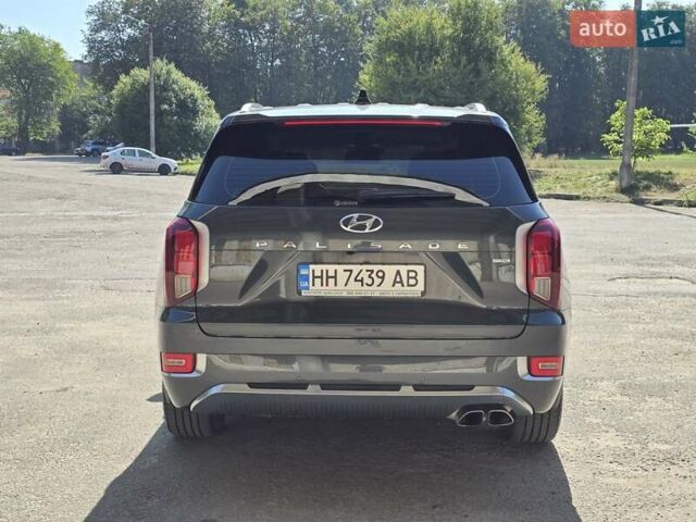Серый Хендай Palisade, объемом двигателя 3.78 л и пробегом 42 тыс. км за 44999 $, фото 4 на Automoto.ua
