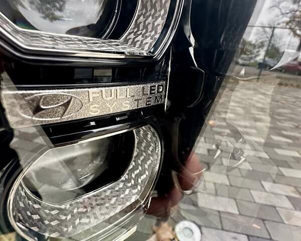 Сірий Хендай Palisade, об'ємом двигуна 3.78 л та пробігом 27 тис. км за 57000 $, фото 13 на Automoto.ua