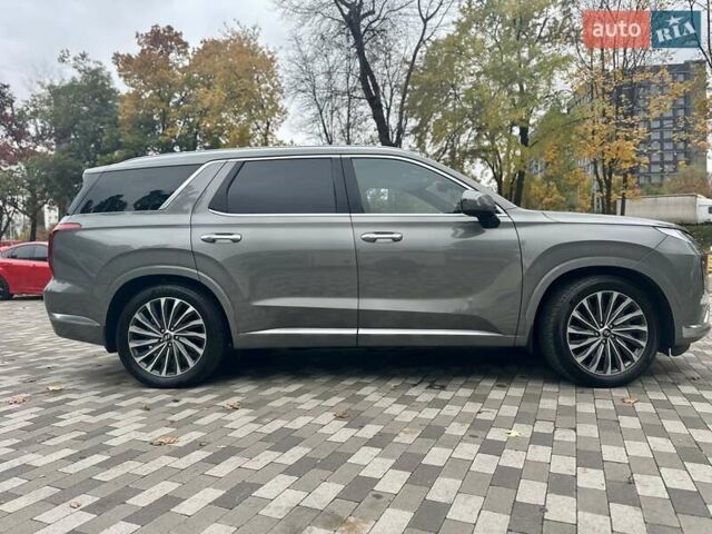 Сірий Хендай Palisade, об'ємом двигуна 3.78 л та пробігом 27 тис. км за 57000 $, фото 4 на Automoto.ua