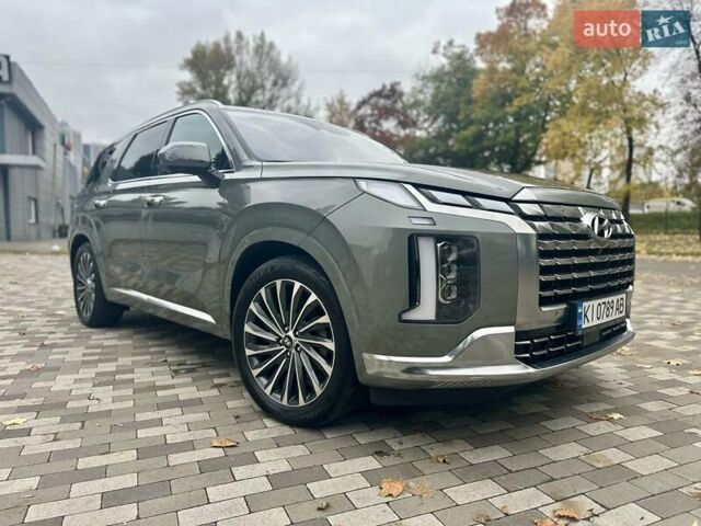 Сірий Хендай Palisade, об'ємом двигуна 3.78 л та пробігом 27 тис. км за 57000 $, фото 3 на Automoto.ua