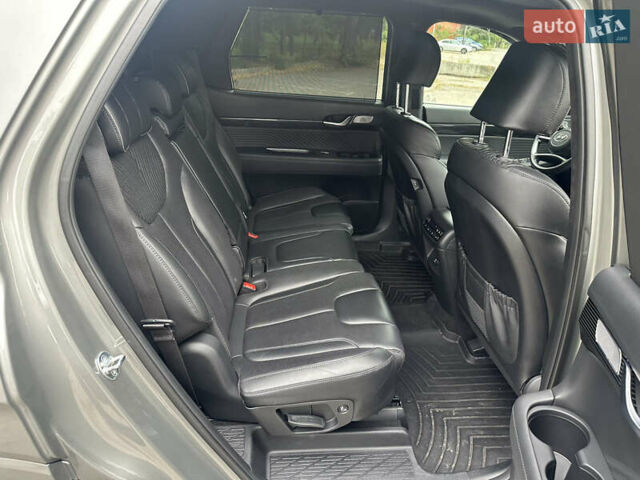 Сірий Хендай Palisade, об'ємом двигуна 2.2 л та пробігом 93 тис. км за 50800 $, фото 39 на Automoto.ua