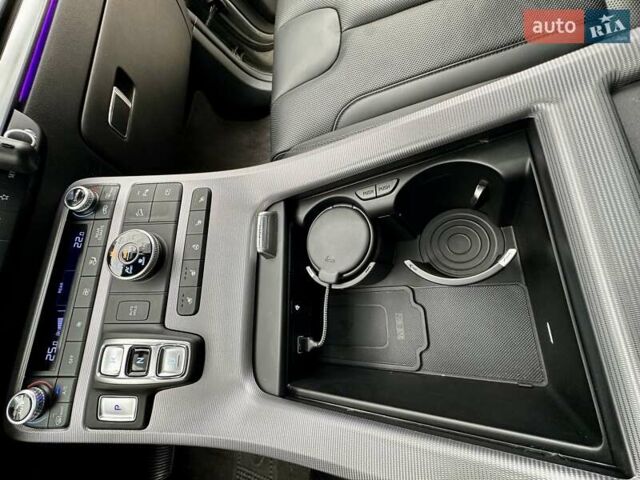 Сірий Хендай Palisade, об'ємом двигуна 3.78 л та пробігом 27 тис. км за 57000 $, фото 43 на Automoto.ua