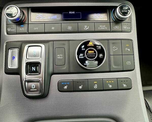 Сірий Хендай Palisade, об'ємом двигуна 3.78 л та пробігом 27 тис. км за 57000 $, фото 56 на Automoto.ua