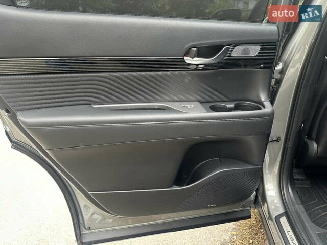 Сірий Хендай Palisade, об'ємом двигуна 2.2 л та пробігом 93 тис. км за 50800 $, фото 27 на Automoto.ua